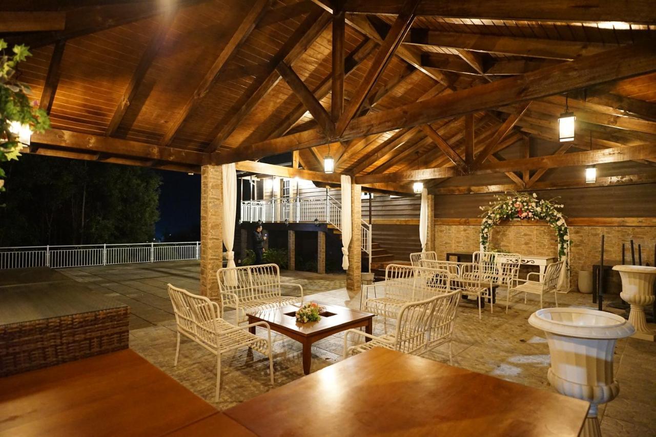 Hotel Butan Coronel Bagian luar foto
